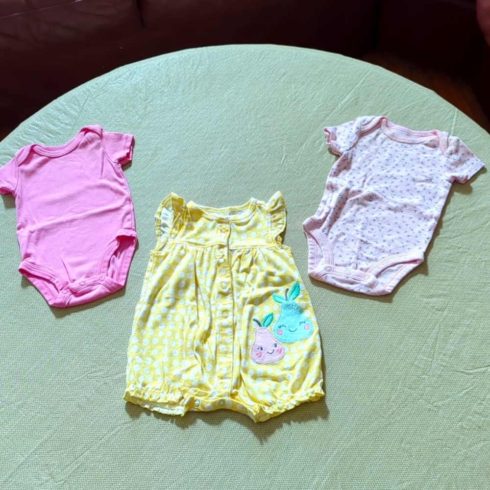 ❣5 for $25 Sale❣ Bundle of 3 Adorable Onesies